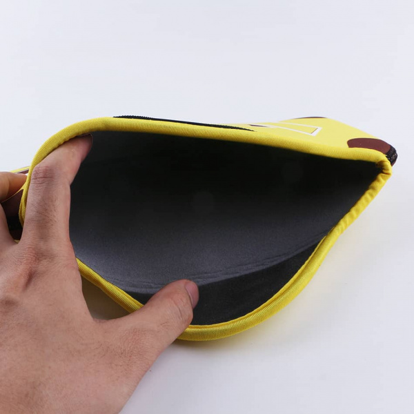 Защитный чехол Quick Pouch Collection "Pikachu" для Nintendo Switch/Lite - интернет-магазин GameShock г. Челябинск
