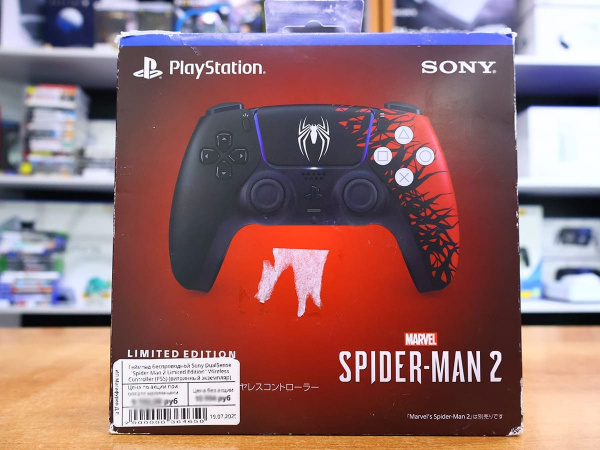 Геймпад Sony DualSense - Spider Man 2 Limited Edition (PS5) (витринный экземпляр) - интернет-магазин GameShock г. Челябинск
