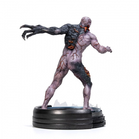 Фигурка Resident Evil Tyrant / Тиран Т-002, 27 см - интернет-магазин GameShock г. Челябинск