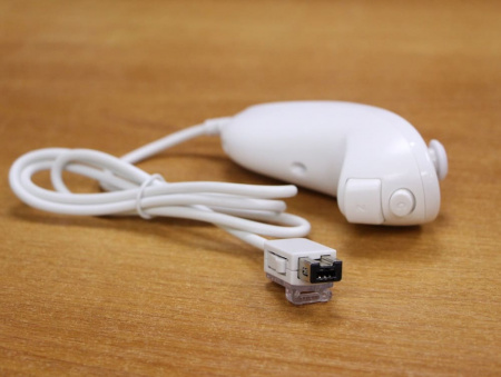 Геймпад игровой контроллер Nunchuk для Nintendo Wii (JPN) white - интернет-магазин GameShock г. Челябинск Геймпад игровой контроллер Nunchuk для Nintendo Wii (JPN) white - интернет-магазин GameShock г. Челябинск
