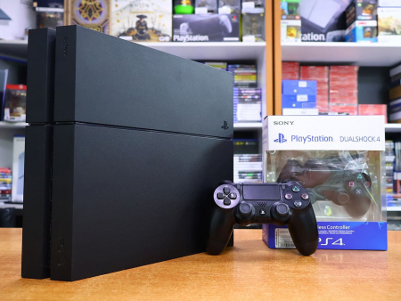 Sony Playstation 4 Fat 500Гб [БУ] + Джойстик "Black" - интернет-магазин GameShock г. Челябинск