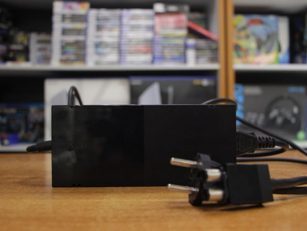 Блок питания Xbox One (Оригинал) 200-240v (БУ) - интернет-магазин GameShock г. Челябинск