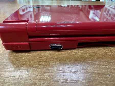 Nintendo DSi Red Прошитая +32gb Type-C mod [БУ] - интернет-магазин GameShock г. Челябинск