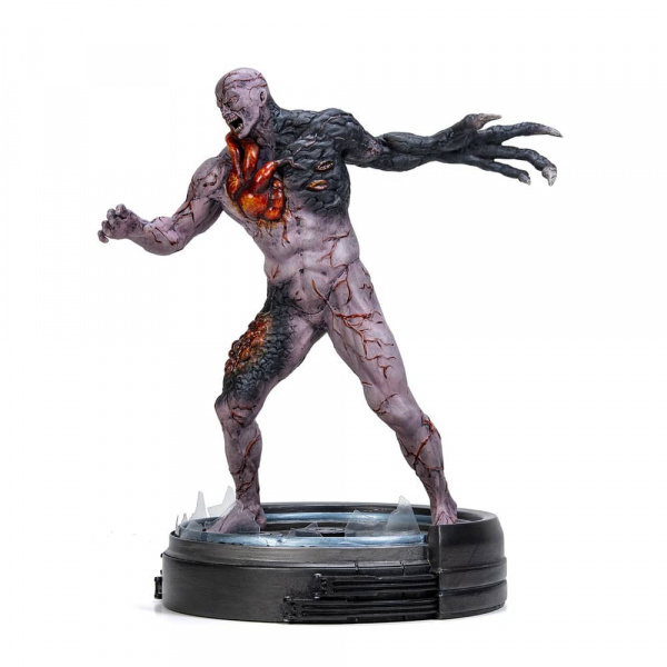 Фигурка Resident Evil Tyrant / Тиран Т-002, 27 см - интернет-магазин GameShock г. Челябинск