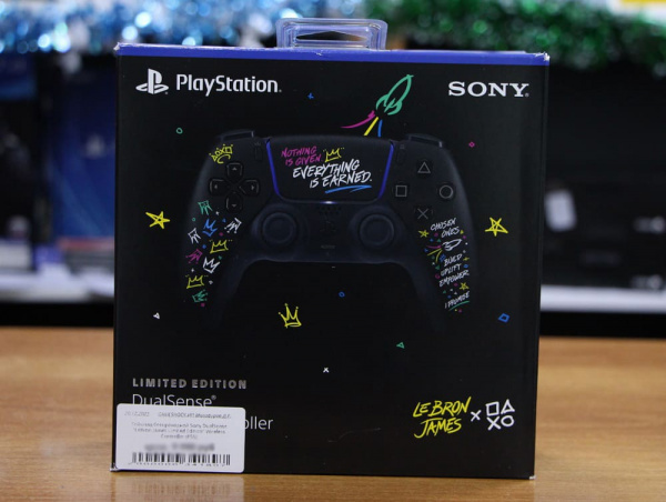 Геймпад Sony DualSense - LeBron James Limited Edition (PS5) - интернет-магазин GameShock г. Челябинск