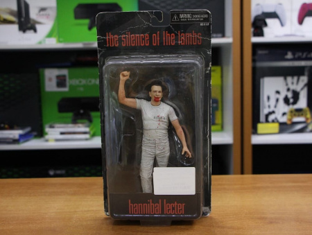 Фигурка Ганнибал Лектер (Hannibal Lecter Figure) - интернет-магазин GameShock г. Челябинск Фигурка Ганнибал Лектер (Hannibal Lecter Figure) - интернет-магазин GameShock г. Челябинск