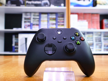 Геймпад Microsoft Xbox Series Carbon Black (model 1914) [БУ] - интернет-магазин GameShock г. Челябинск