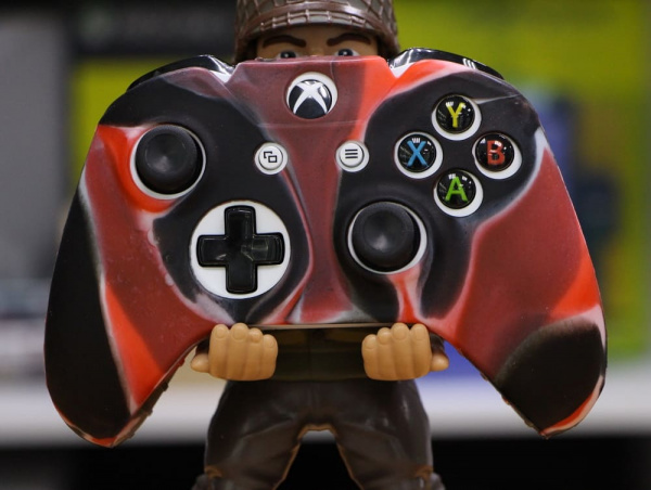 Силиконовый чехол на джойстик Xbox One (красный/черный) - интернет-магазин GameShock г. Челябинск