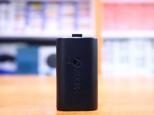 Оригинальный аккумулятор 1400mAh для геймпадов Xbox One [БУ] - интернет-магазин GameShock г. Челябинск