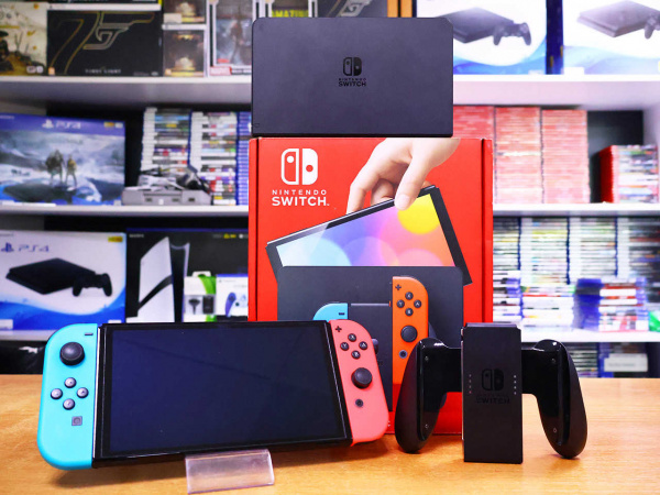 Nintendo Switch OLED-модель (неоновая синяя/неоновая красная) [БУ] - интернет-магазин GameShock г. Челябинск