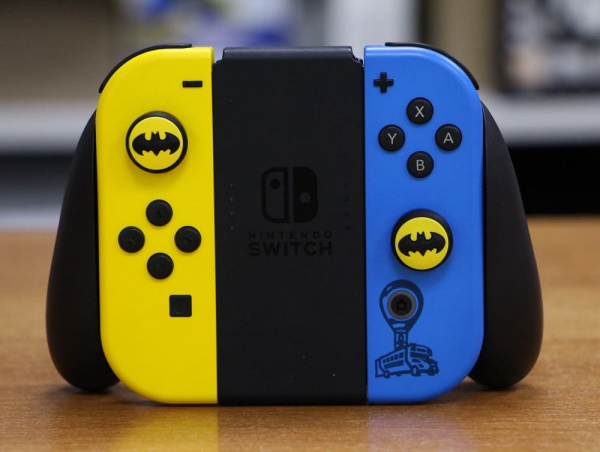 Накладки (насадки) на стики Joy Con для Nintendo Switch/Lite/Oled - batman (2шт) - интернет-магазин GameShock г. Челябинск
