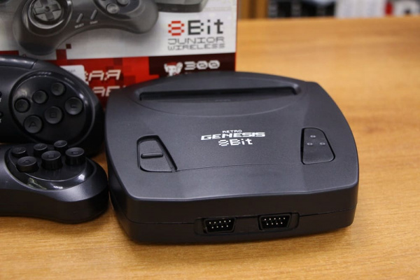 Игровая приставка Retro Genesis Junior (8 bit) беспроводные джойстики +300 игр (модель ZD-03A) - интернет-магазин GameShock г. Челябинск
